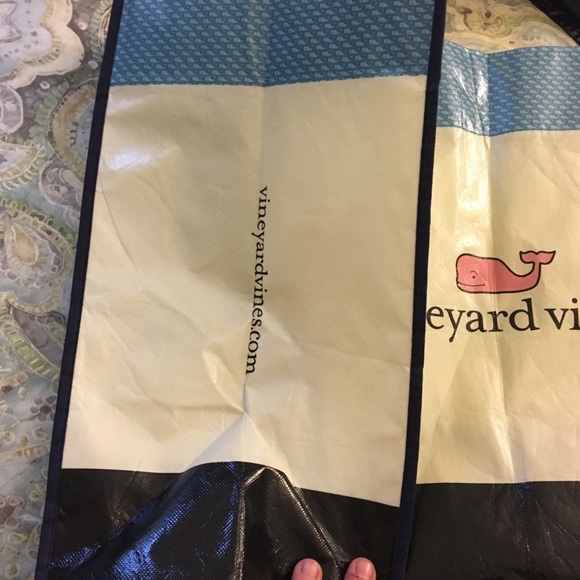 VGUC Vineyard Vines reusable bag - Picture 4 of 8